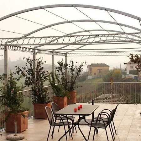 Wunderschoene Ferienwohnung In Bricco San Giovanni Mit Grosser Terrasse Lejlighed *