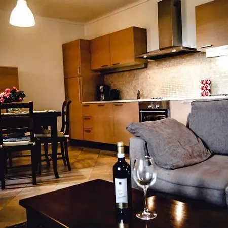 Wunderschoene Ferienwohnung In Bricco San Giovanni Mit Grosser Terrasse * Isola d'Asti